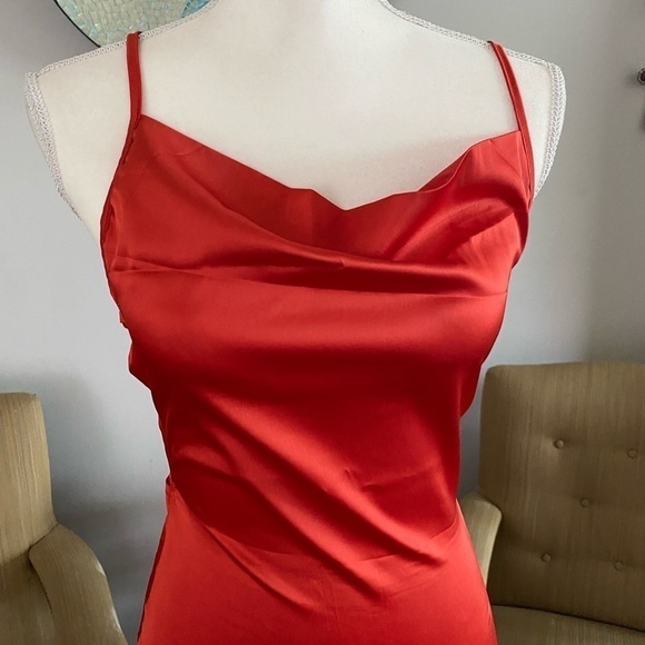 RED silk dress with criss cross back - Picture 3 of 8